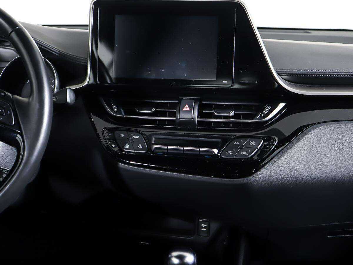 Б/У Тойота Ц-ШР 2019 года. Фото: #11