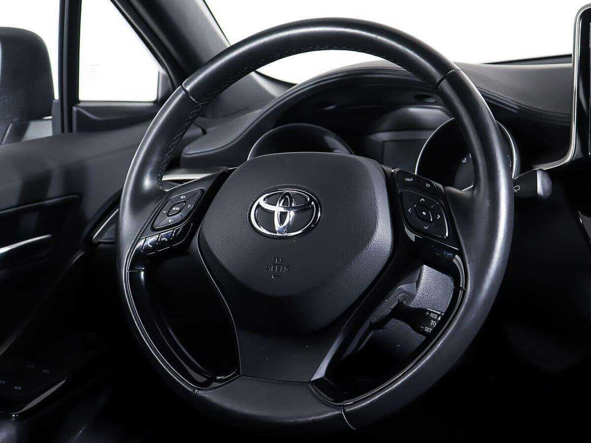 Б/У Тойота Ц-ШР 2019 года. Фото: #14