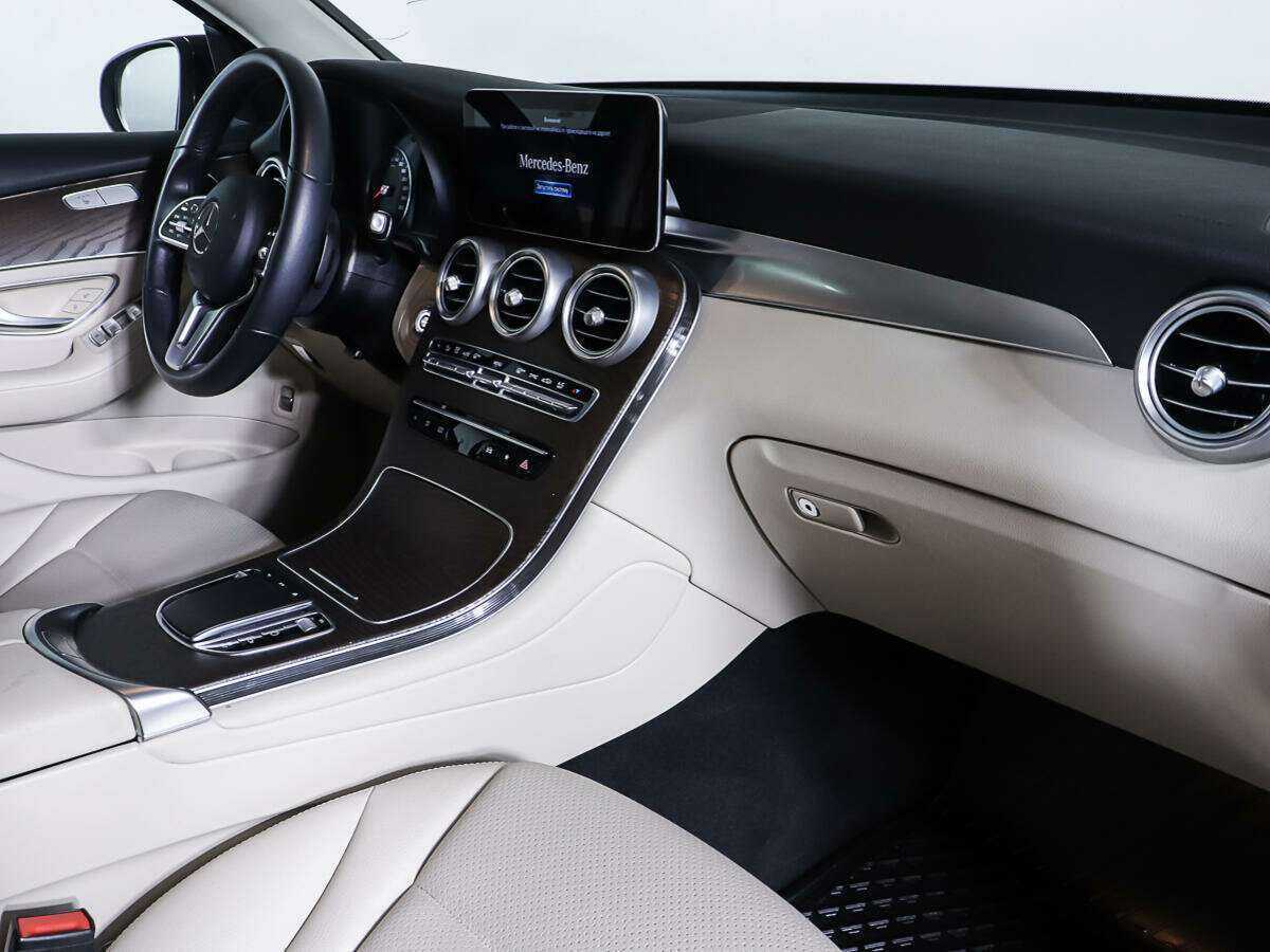 Б/У Мерседес-Бенц ГЛЦ 2021 года. Фото: #8