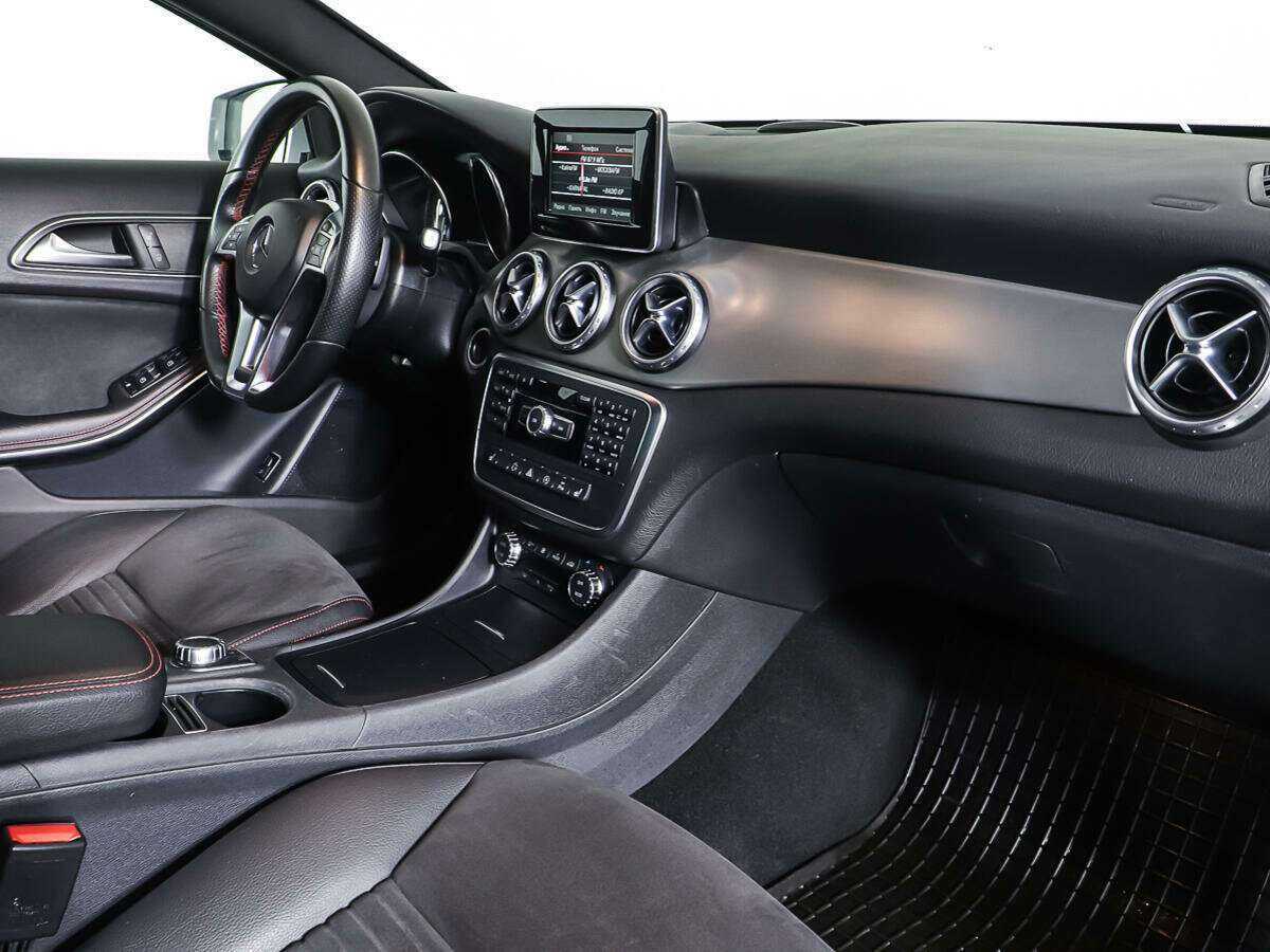 Б/У Мерседес-Бенц ГЛА 2015 года. Фото: #8