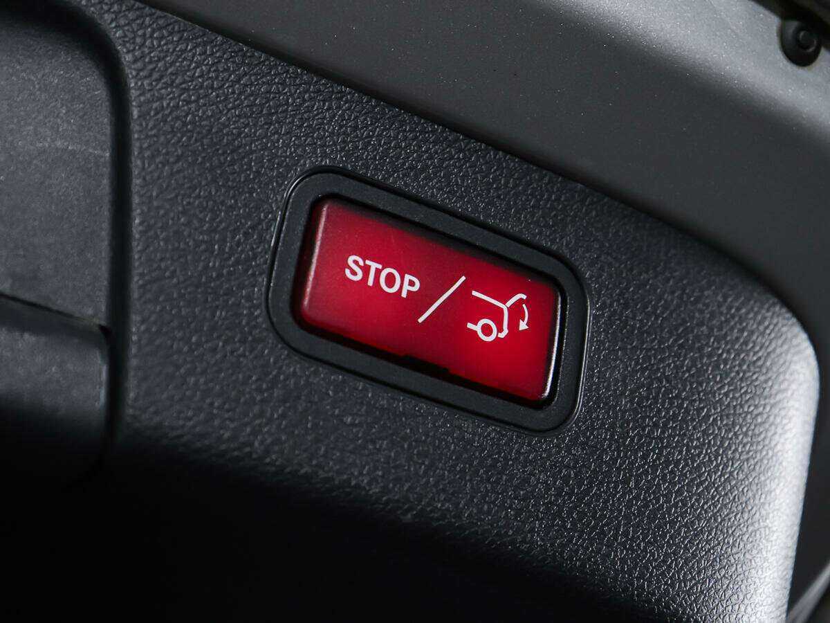 Б/У Мерседес-Бенц ГЛА 2015 года. Фото: #13