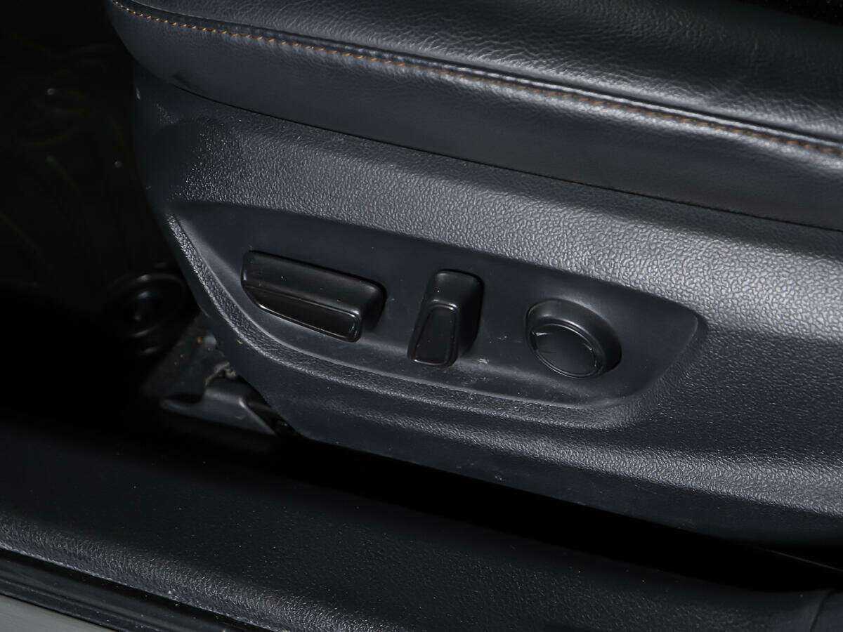 Б/У Тойота Камри 2019 года. Фото: #16