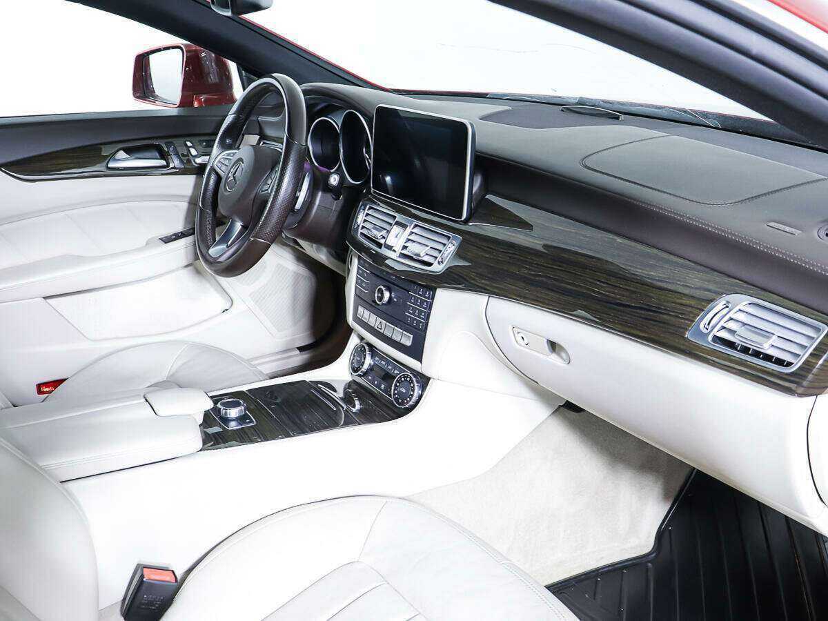 Б/У Мерседес-Бенц ЦЛС 2016 года. Фото: #8
