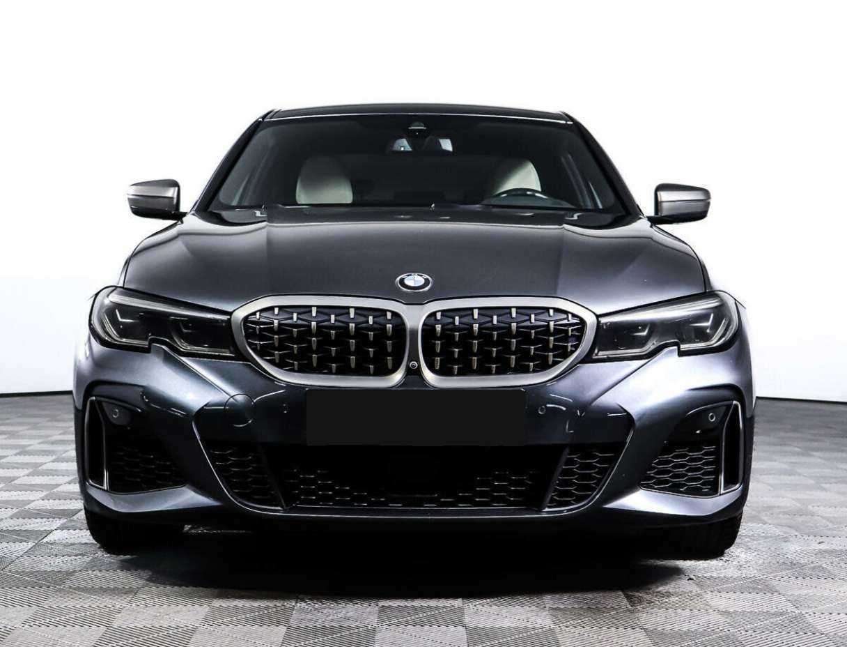 Б/У БМВ 3 серии 2021 года. Фото: #1