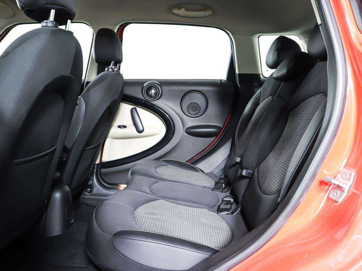 Б/У Мини Каунтримэн 2012 года. Фото: #9