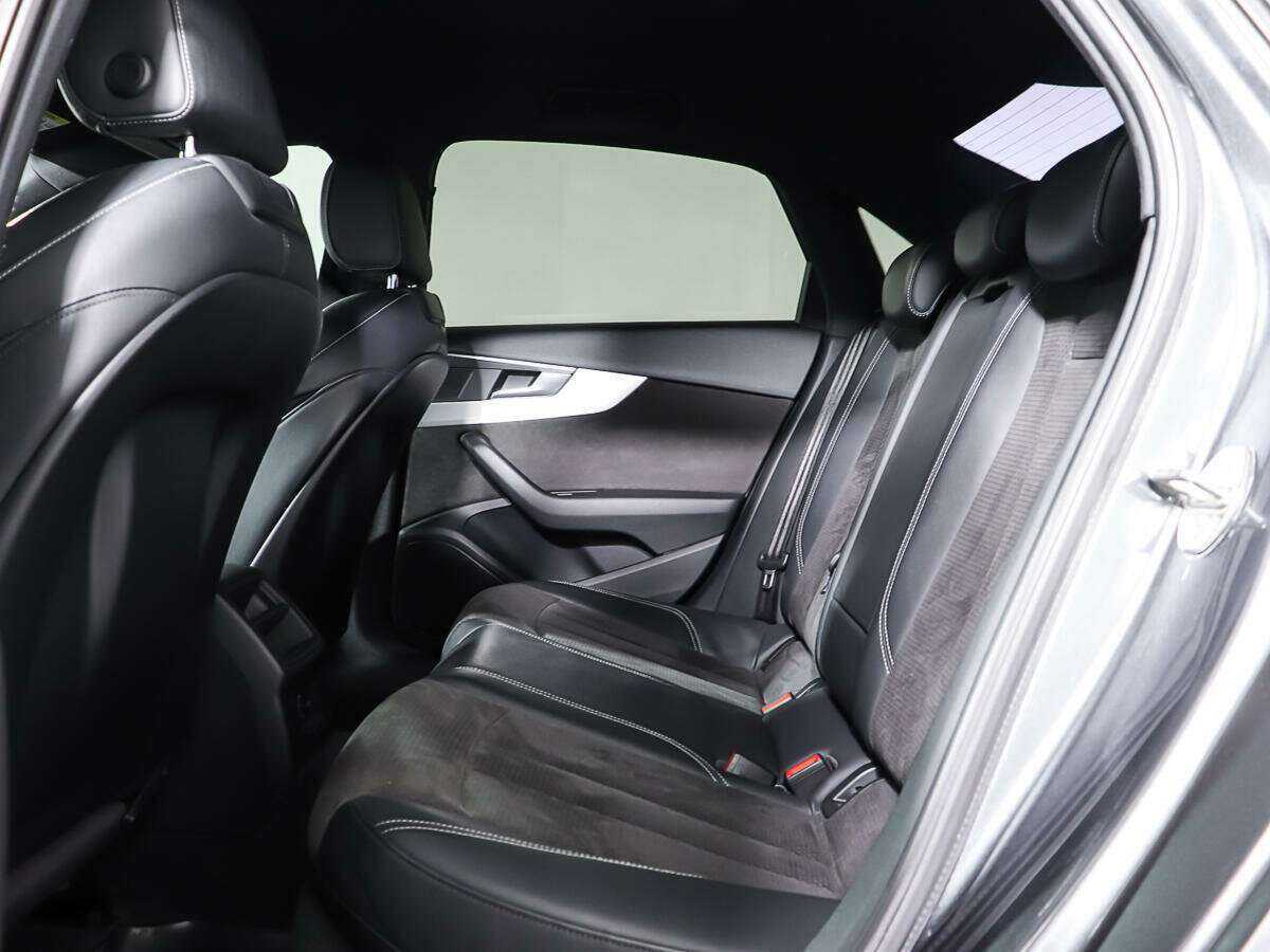 Б/У Ауди А4 2017 года. Фото: #9