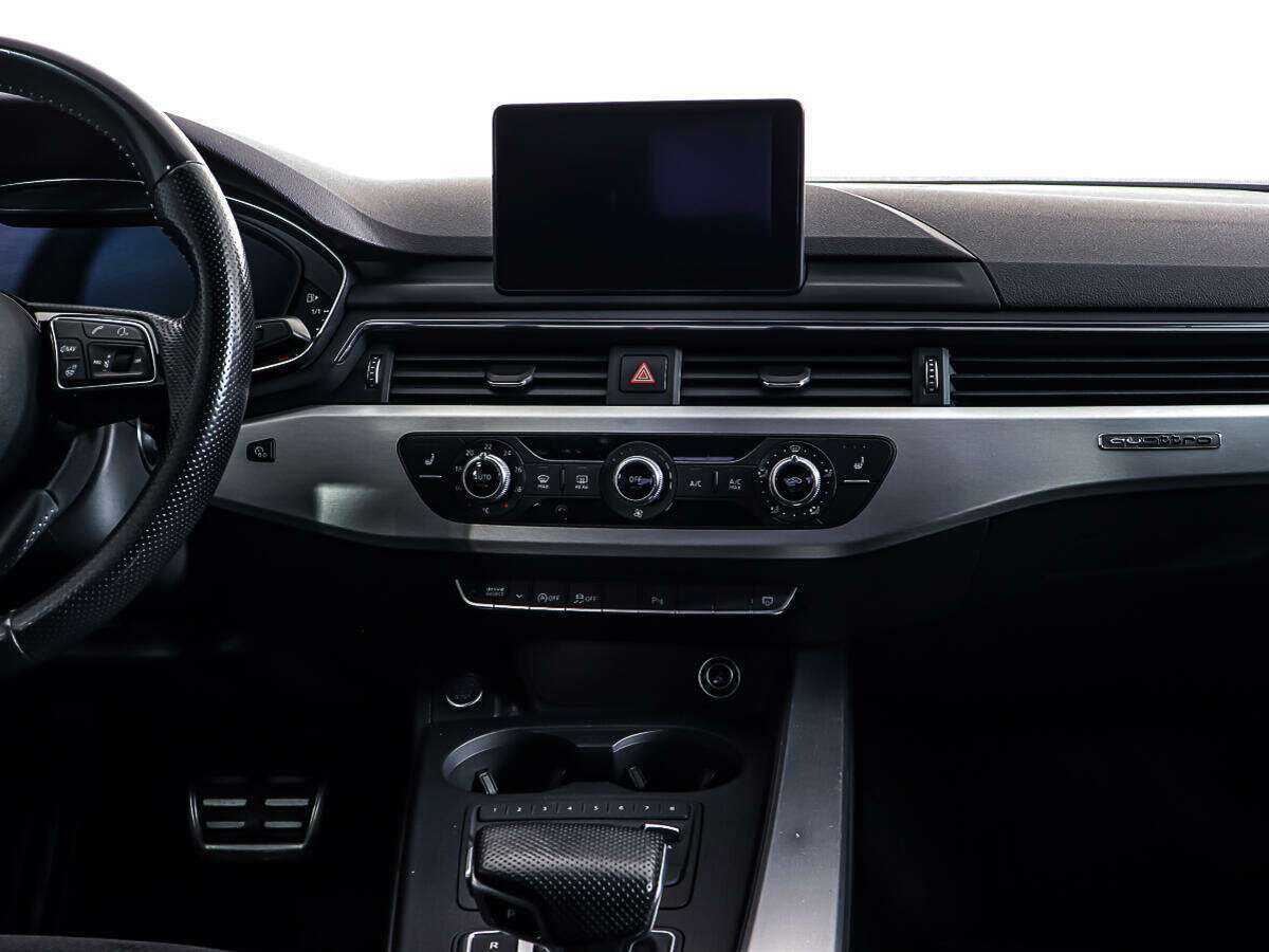 Б/У Ауди А4 2017 года. Фото: #11