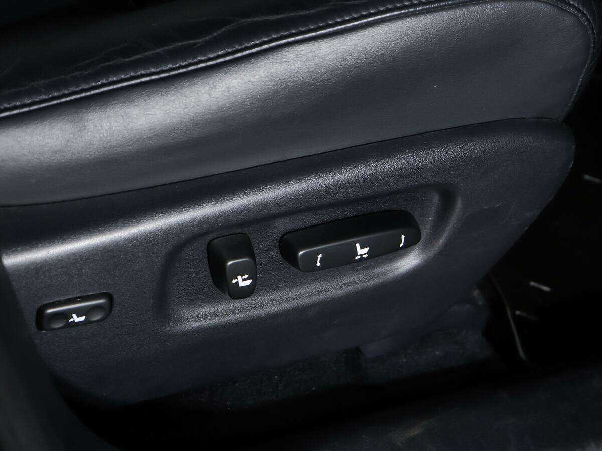 Б/У Лексус Р-Икс 2011 года. Фото: #16