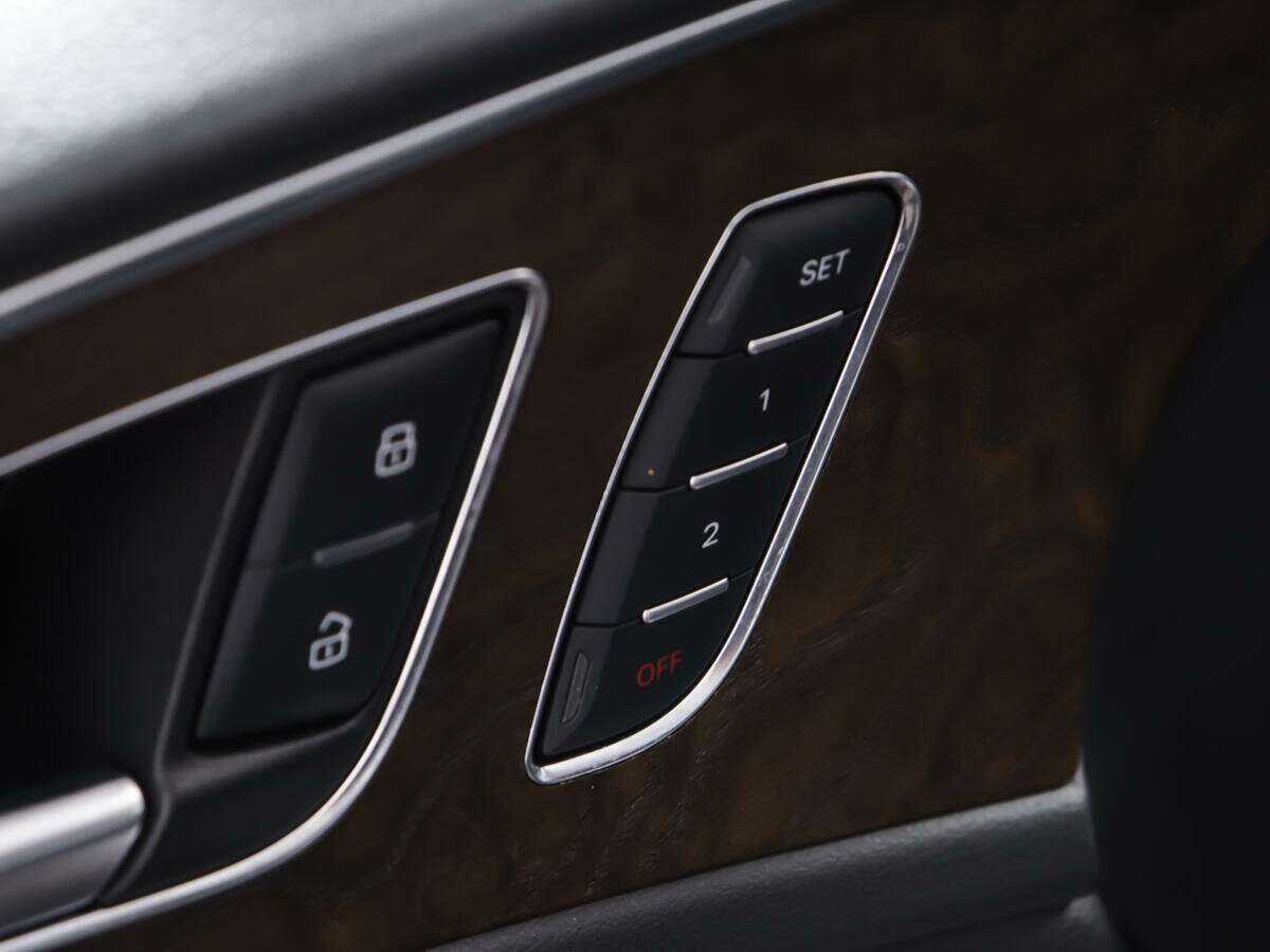 Б/У Ауди А6 2015 года. Фото: #19