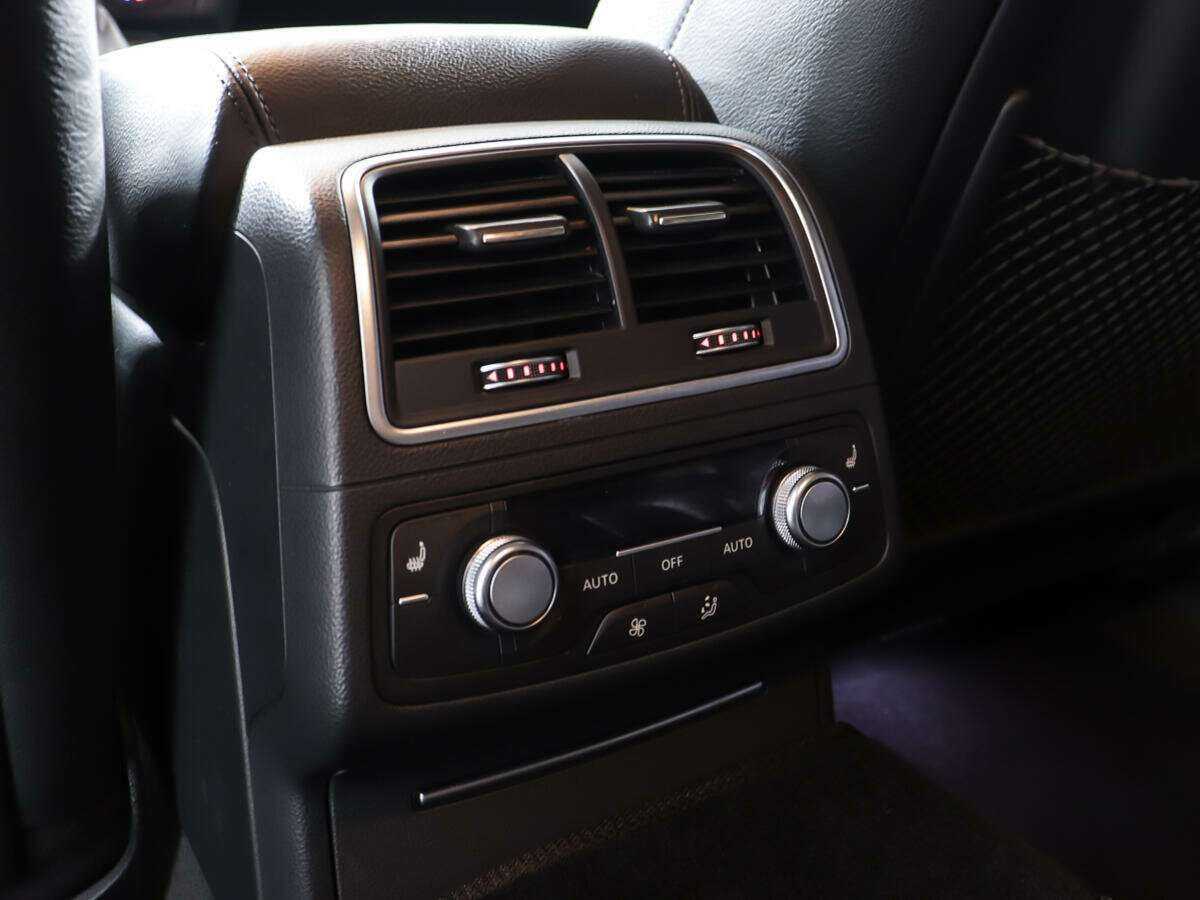 Б/У Ауди А6 2015 года. Фото: #24