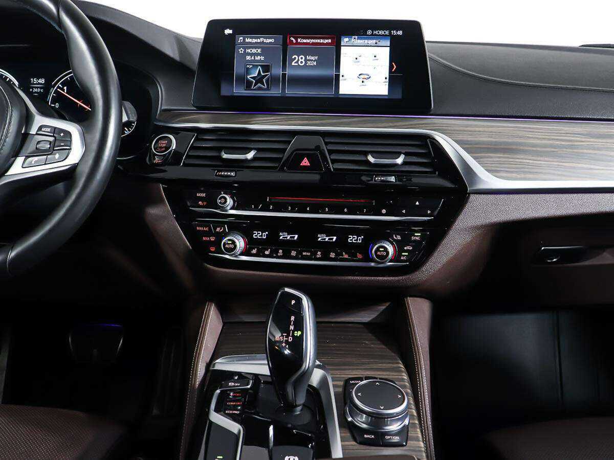 Б/У БМВ 5 серии 2017 года. Фото: #13