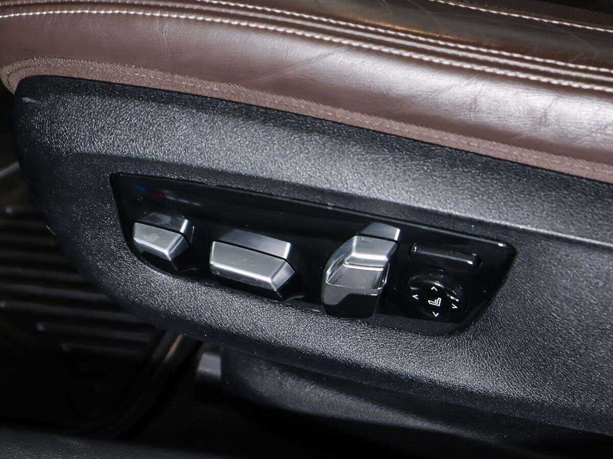 Б/У БМВ 5 серии 2017 года. Фото: #22