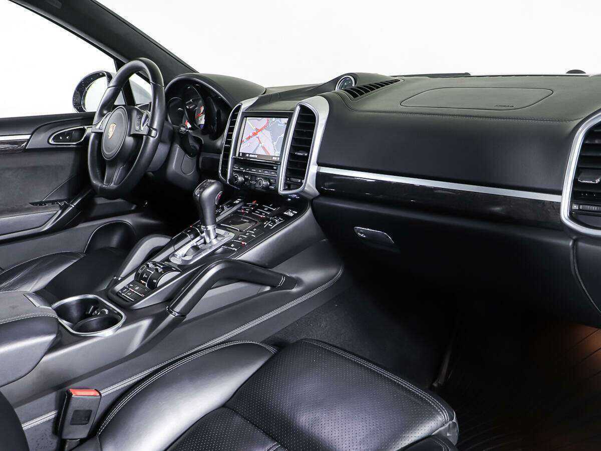 Б/У Порш Кайен 2012 года. Фото: #9