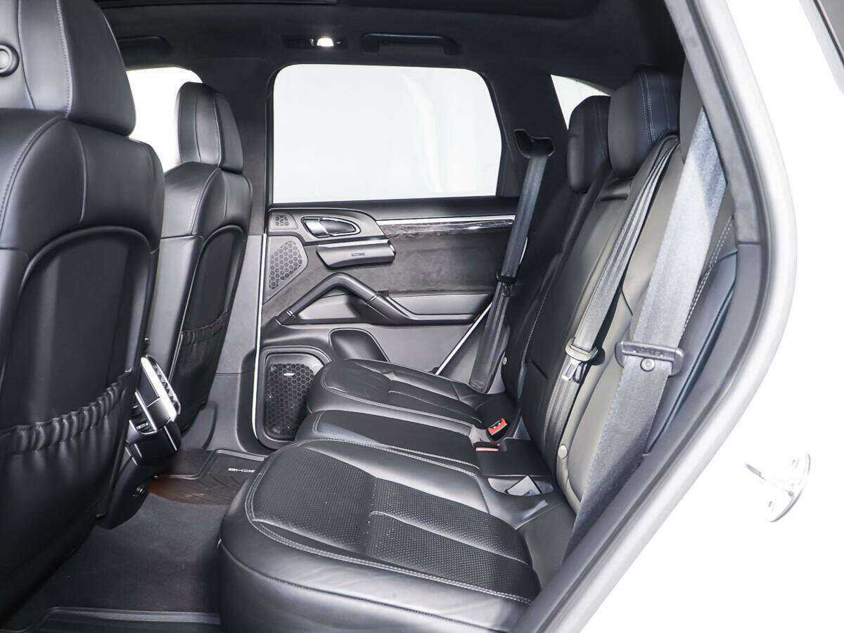 Б/У Порш Кайен 2012 года. Фото: #10