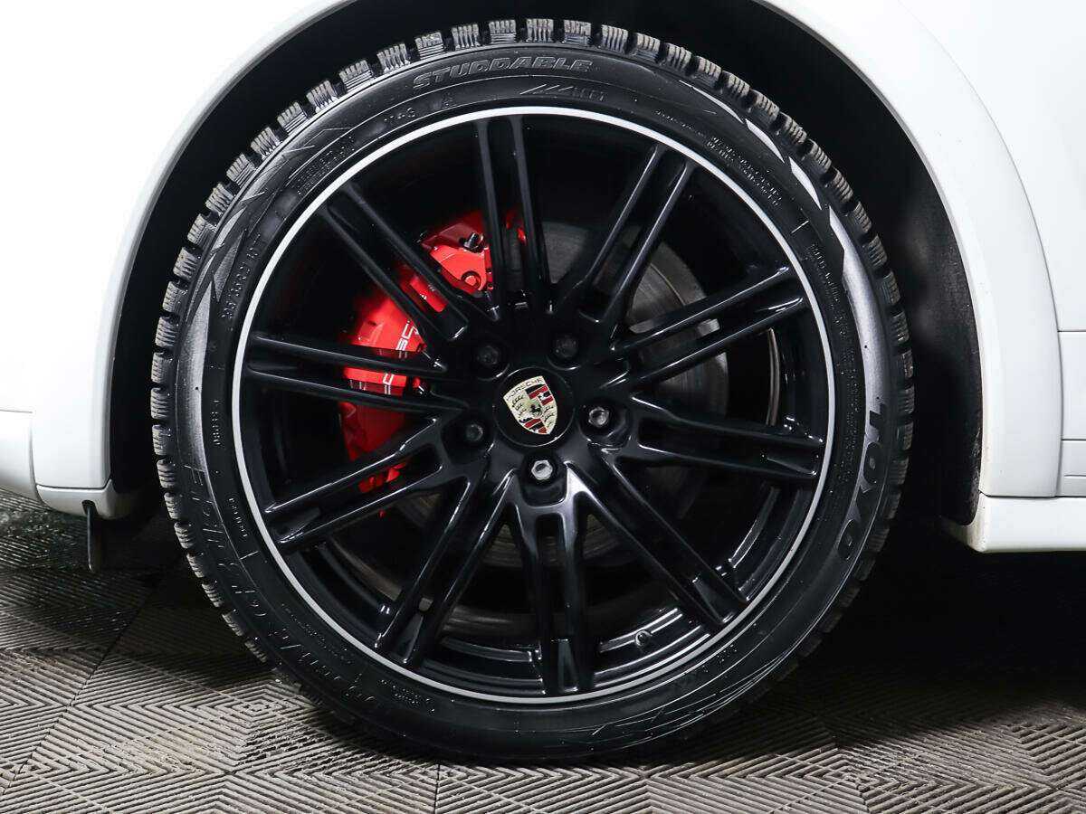 Б/У Порш Кайен 2012 года. Фото: #17