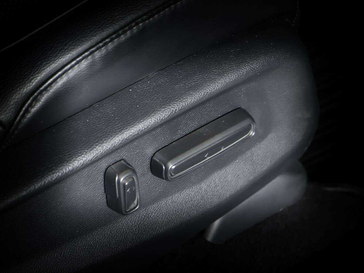 Б/У Хонда ЦР-В 2017 года. Фото: #16