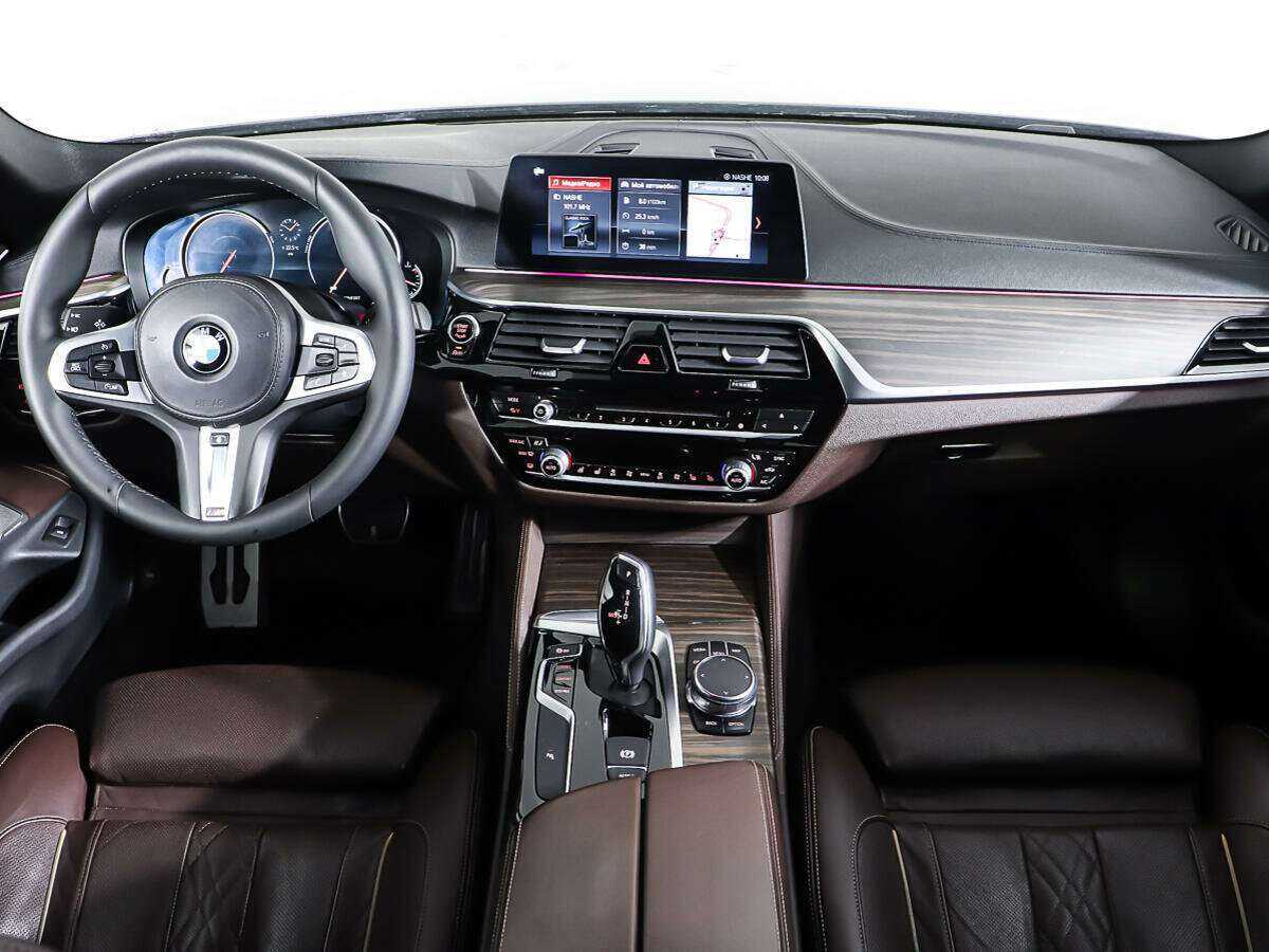 Б/У БМВ 5 серии 2017 года. Фото: #12