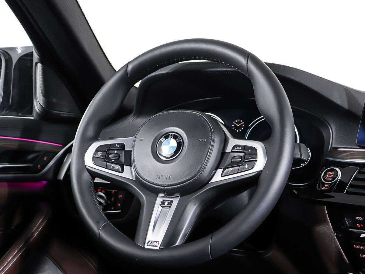 Б/У БМВ 5 серии 2017 года. Фото: #16