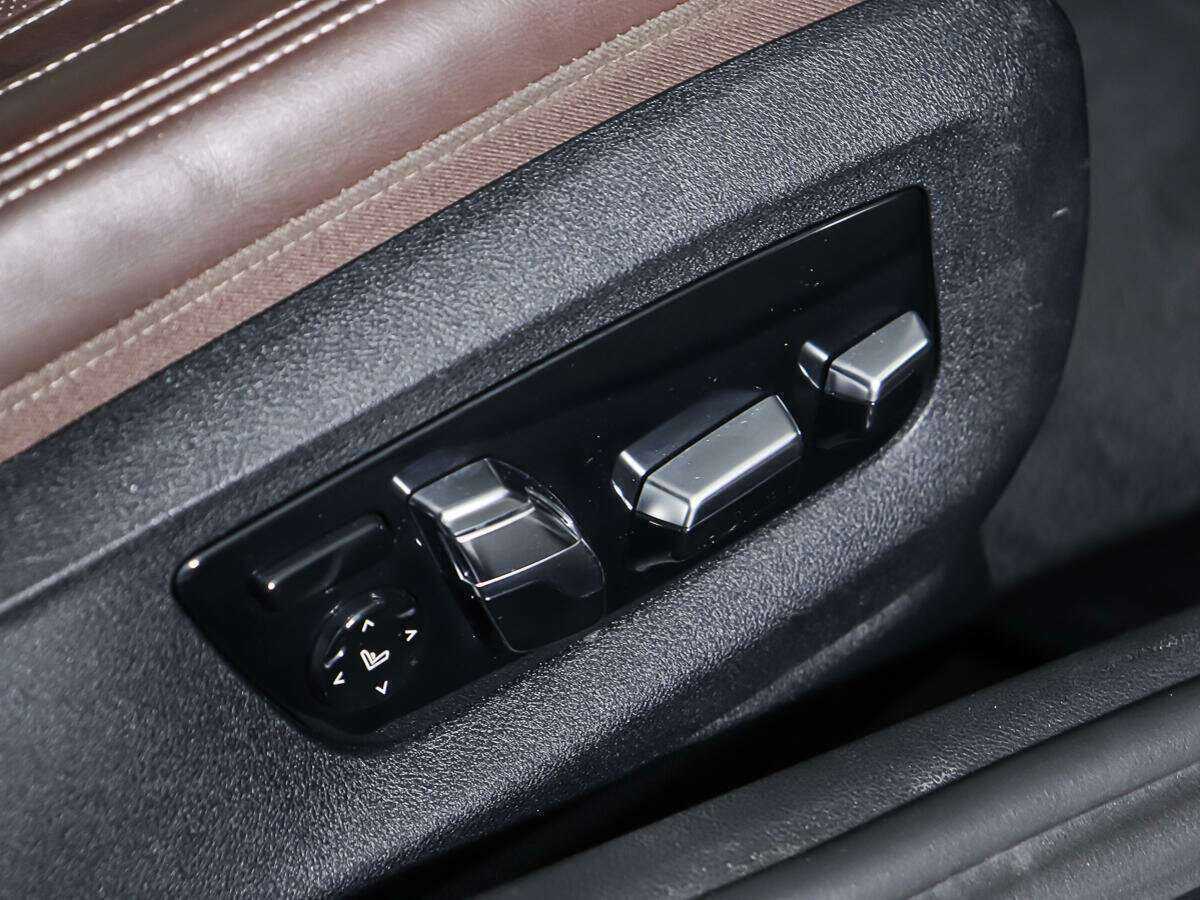 Б/У БМВ 5 серии 2017 года. Фото: #17