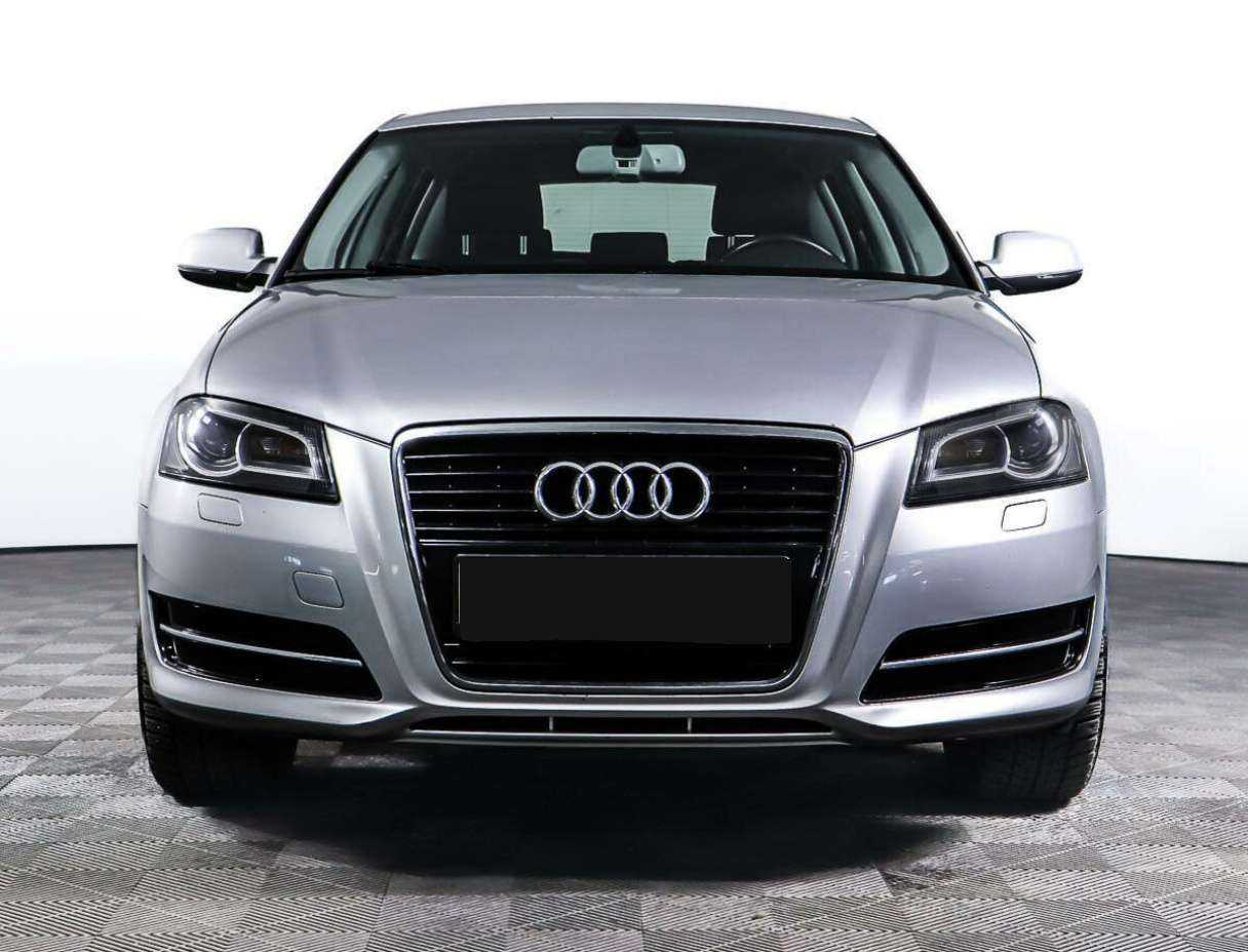 Б/У Ауди А3 2011 года. Фото: #1