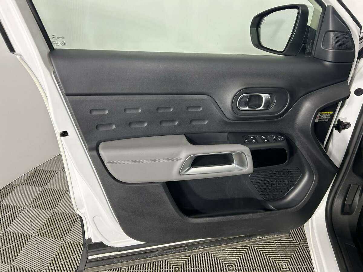 Б/У Ситроен Ц5 Эйркросс 2021 года. Фото: #6