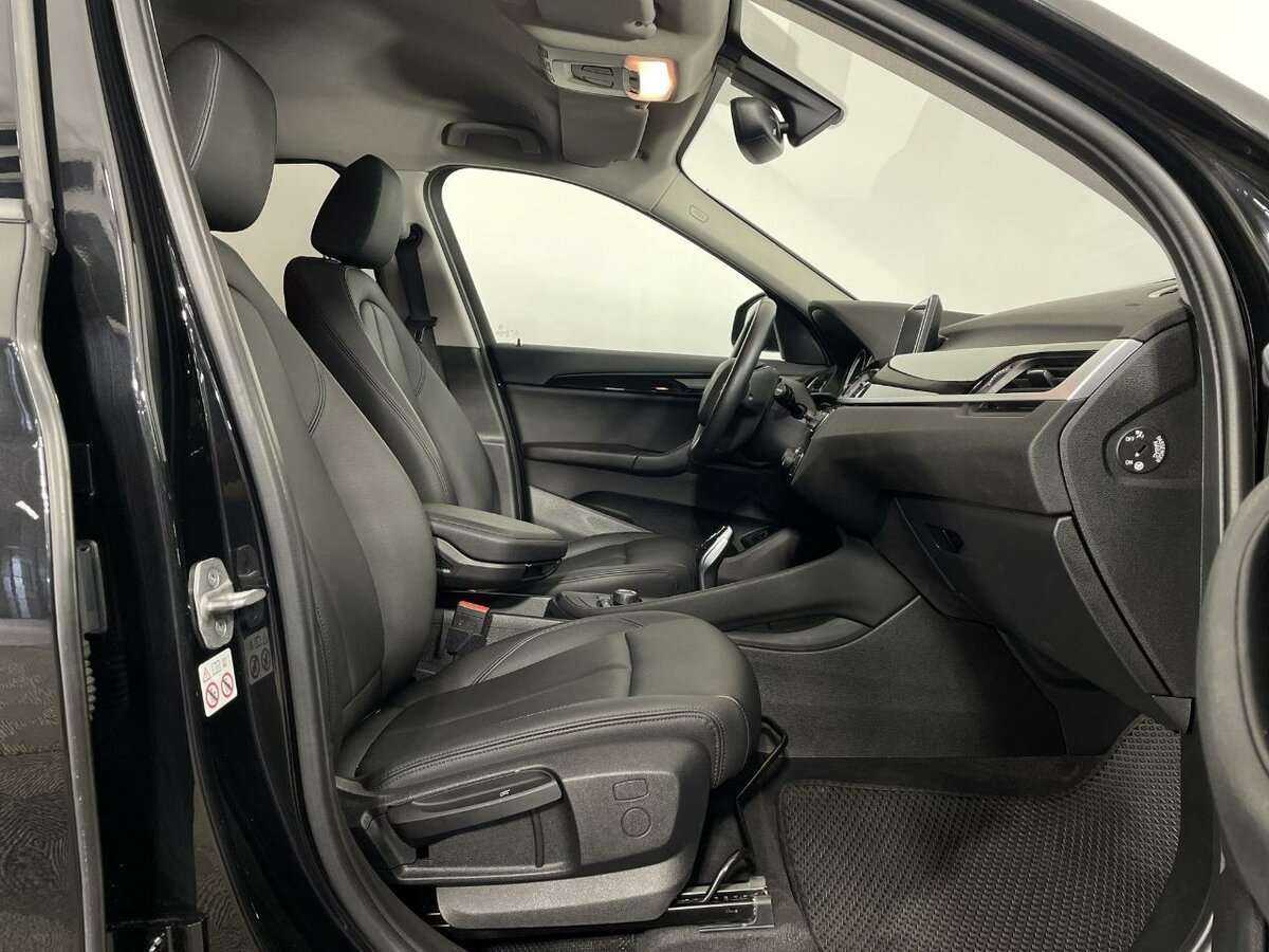 Б/У БМВ Икс1 2021 года. Фото: #12