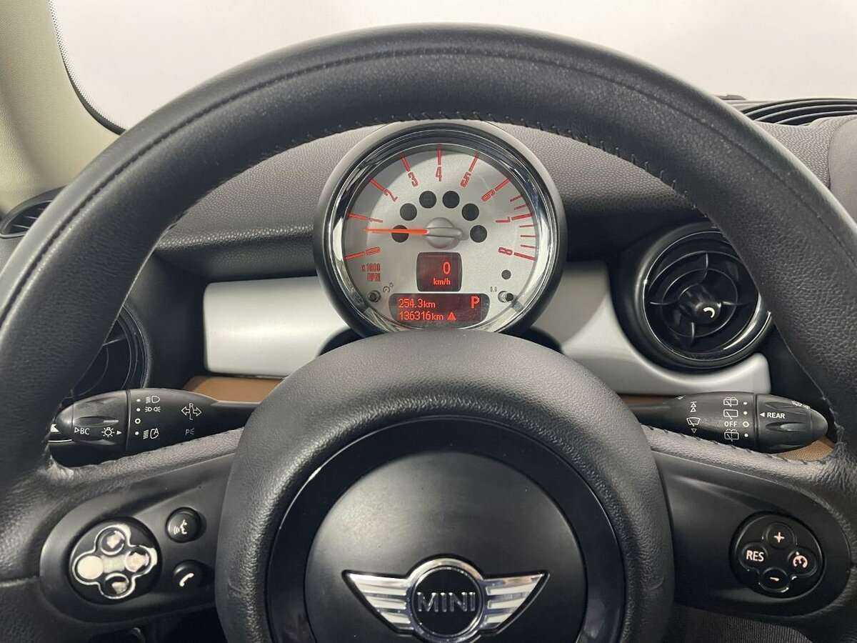 Б/У Мини Хэтч 2012 года. Фото: #10