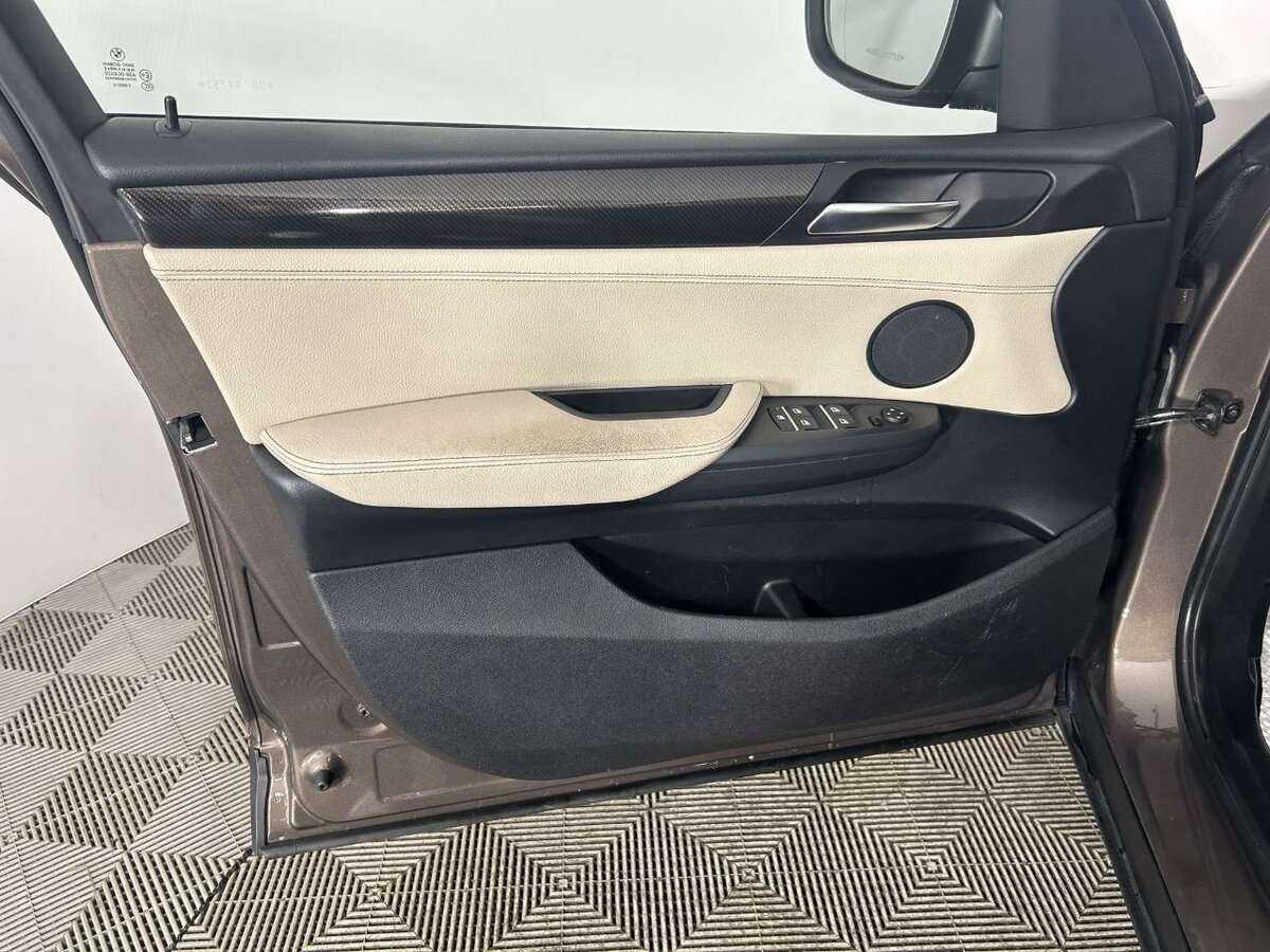 Б/У БМВ Икс3 2013 года. Фото: #7