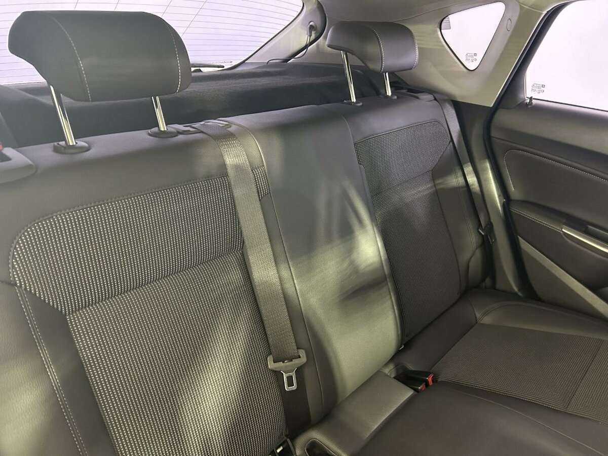 Б/У Опель Астра 2011 года. Фото: #14