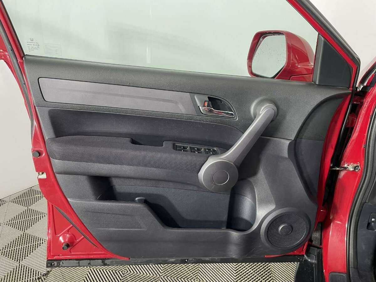 Б/У Хонда ЦР-В 2008 года. Фото: #7