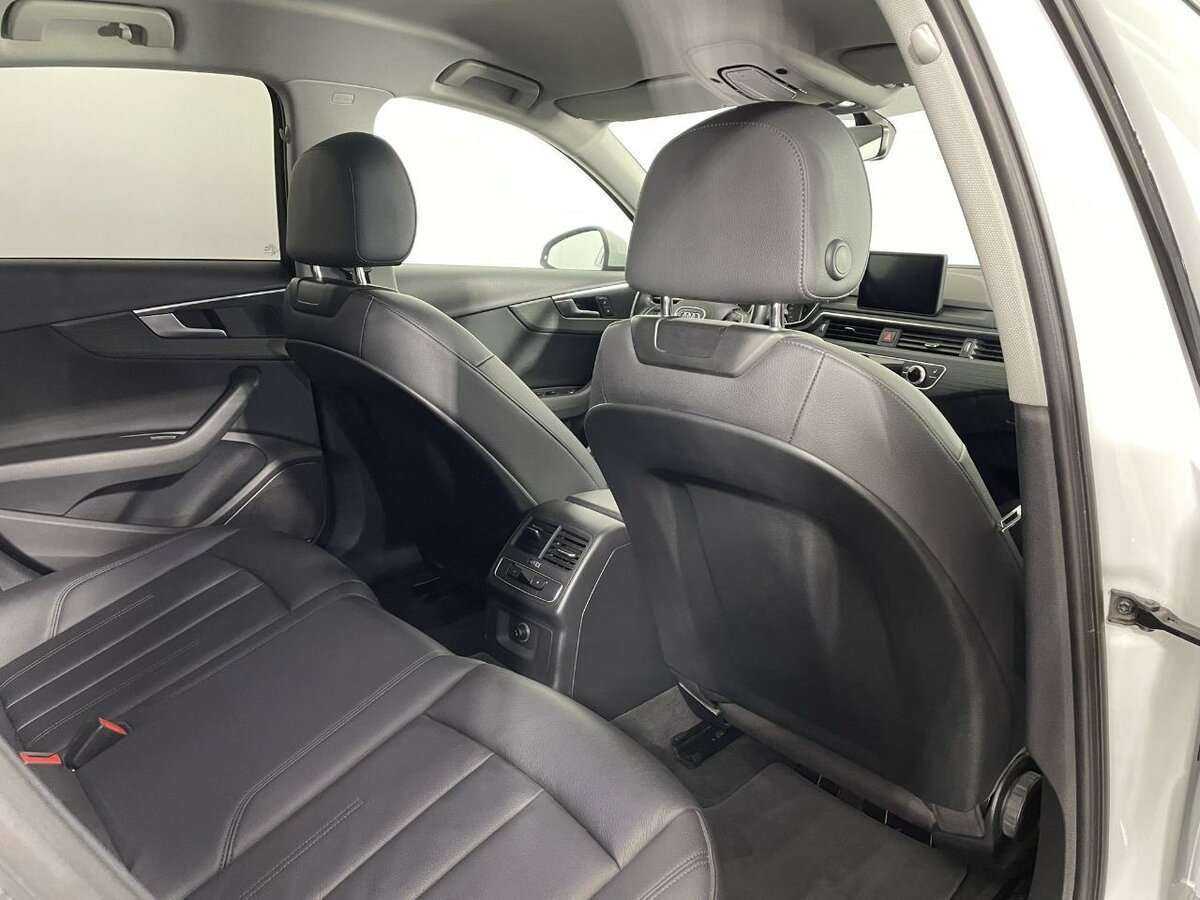 Б/У Ауди А4 2018 года. Фото: #15