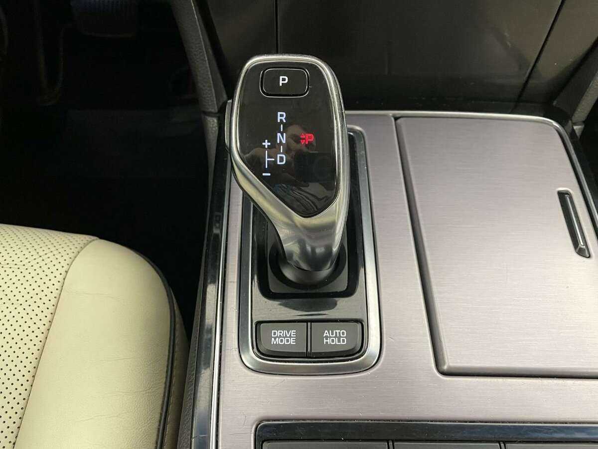 Б/У Хендай Экус 2013 года. Фото: #12