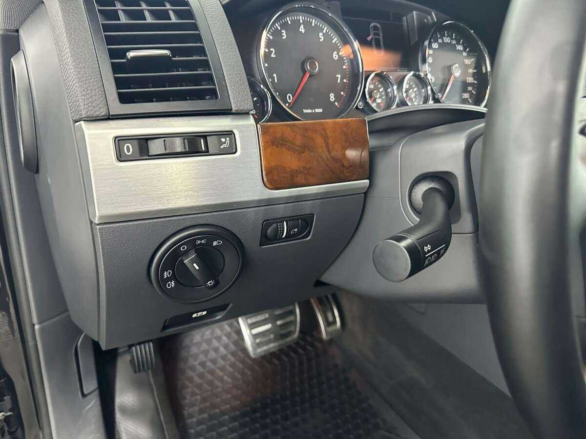 Б/У Фольксваген Туарег 2008 года. Фото: #7