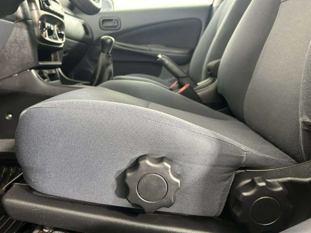 Б/У Ниссан Альмера 2005 года. Фото: #9