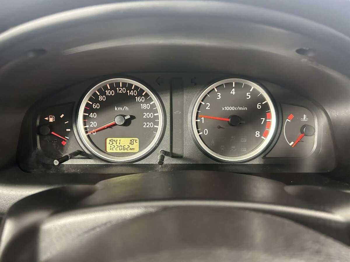 Б/У Ниссан Альмера 2005 года. Фото: #10