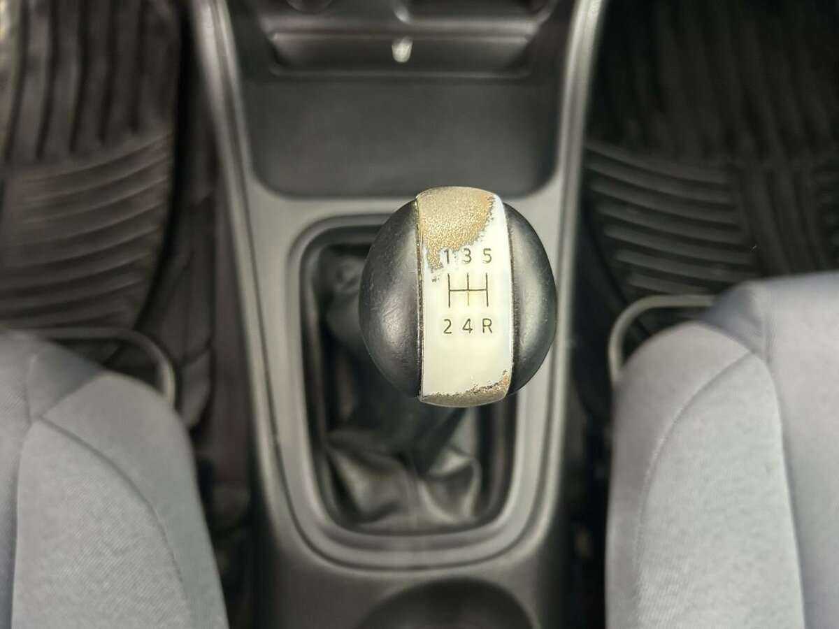 Б/У Ниссан Альмера 2005 года. Фото: #12