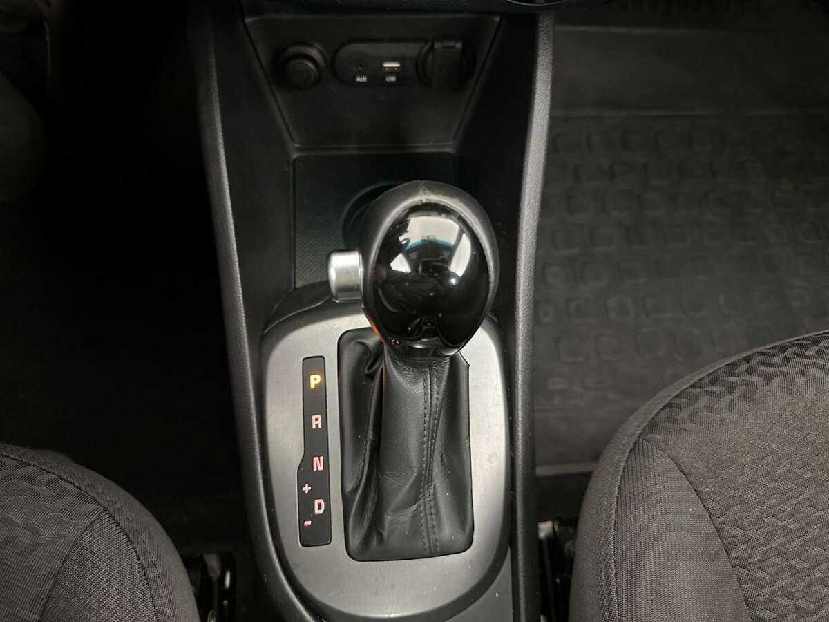 Б/У Киа Рио 2015 года. Фото: #10