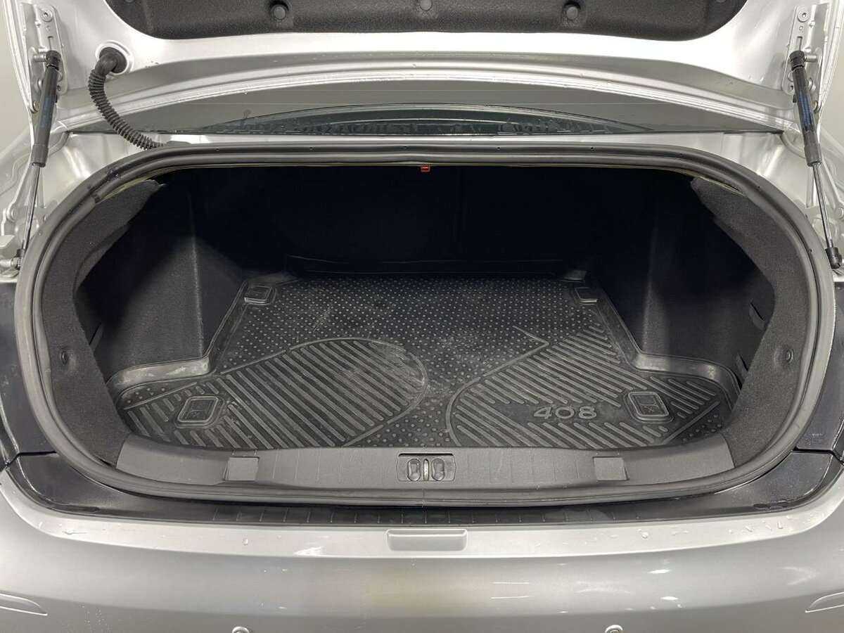 Б/У Пежо 408 2016 года. Фото: #17