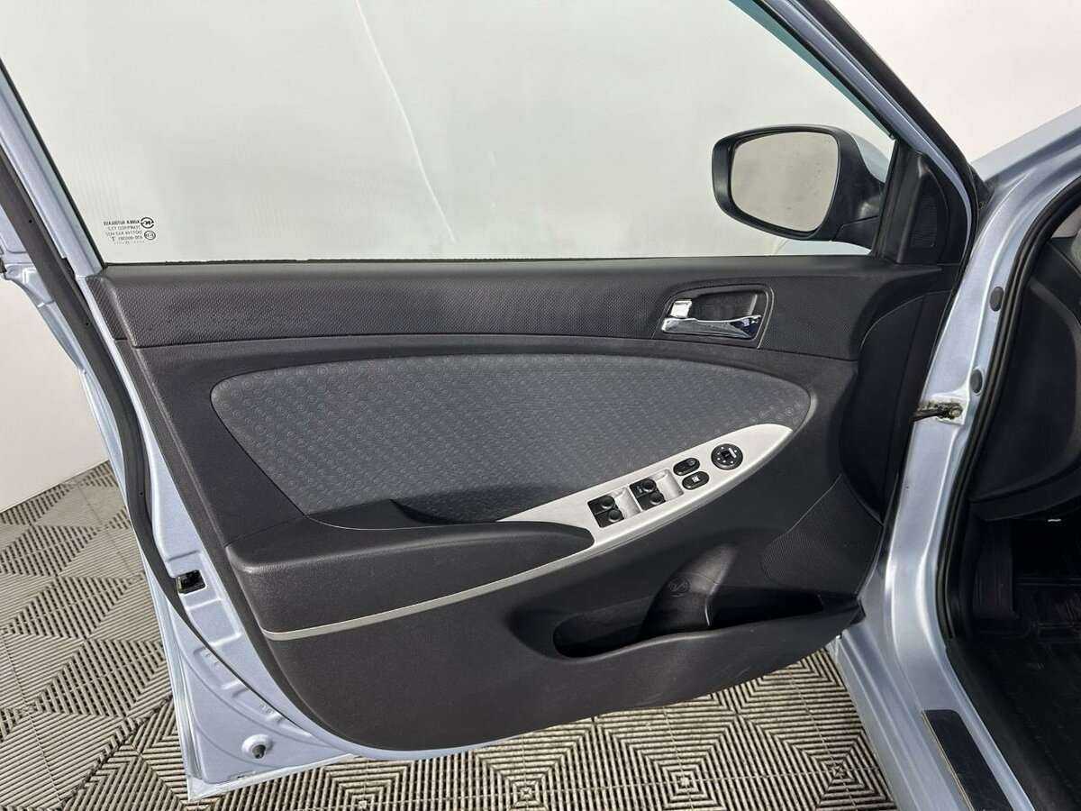 Б/У Хендай Солярис 2011 года. Фото: #7