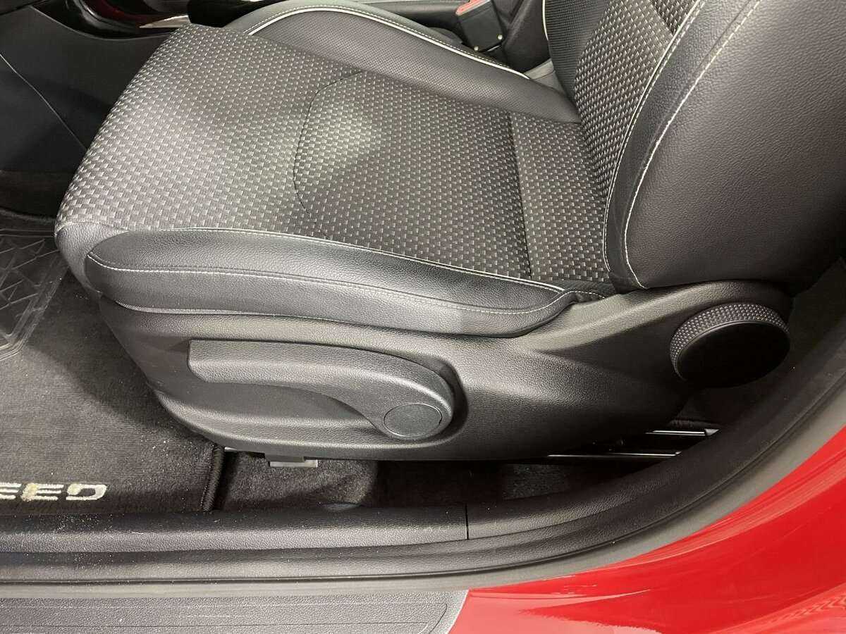 Б/У Киа Сид 2020 года. Фото: #9