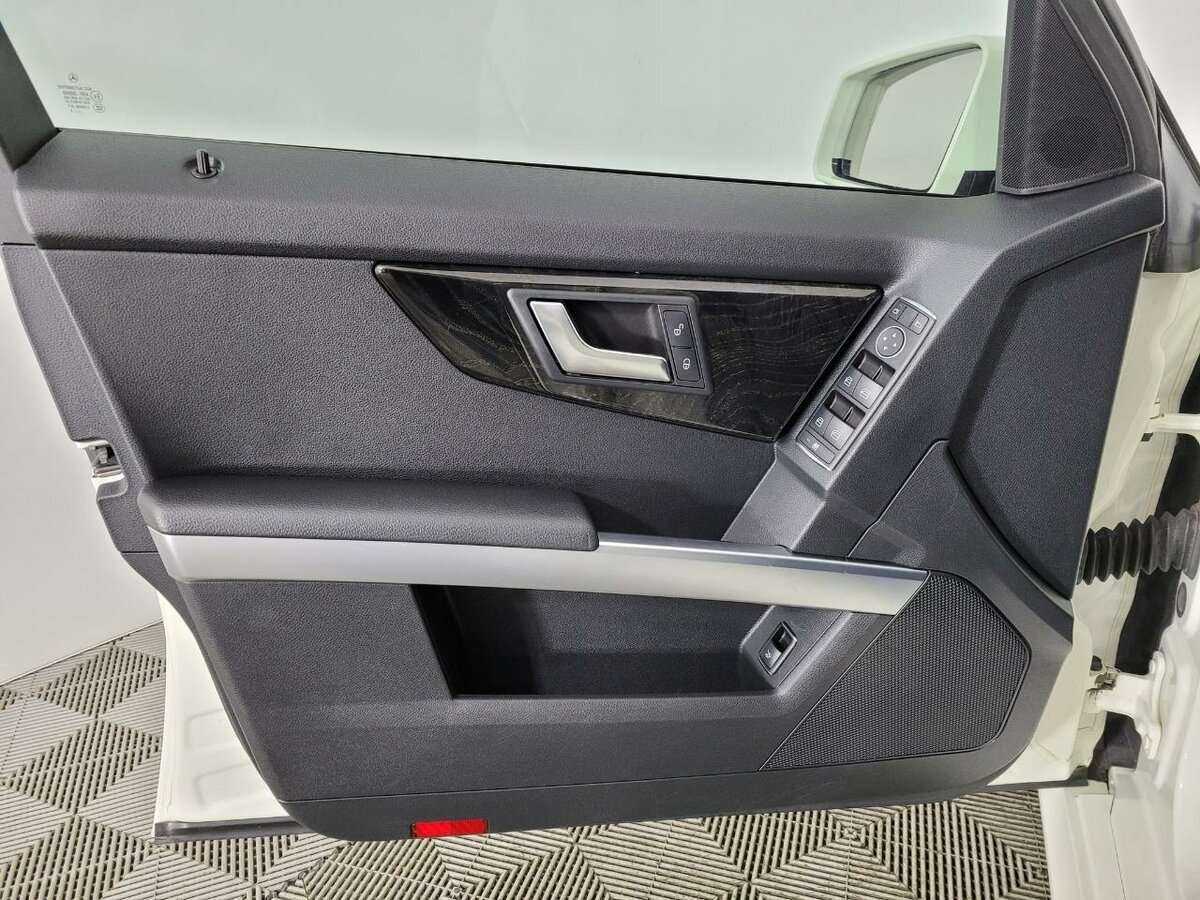 Б/У Мерседес-Бенц ГЛК-Класс 2012 года. Фото: #7