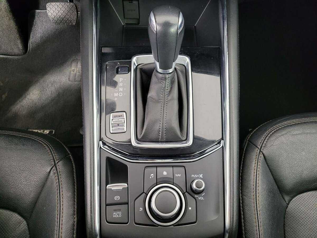 Б/У Мазда Ц-Икс-5 2017 года. Фото: #12