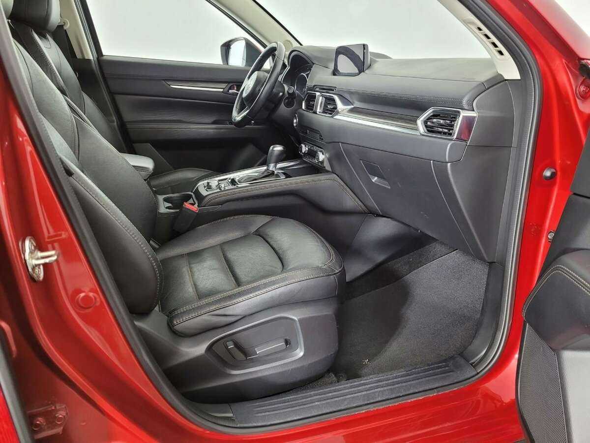 Б/У Мазда Ц-Икс-5 2017 года. Фото: #13