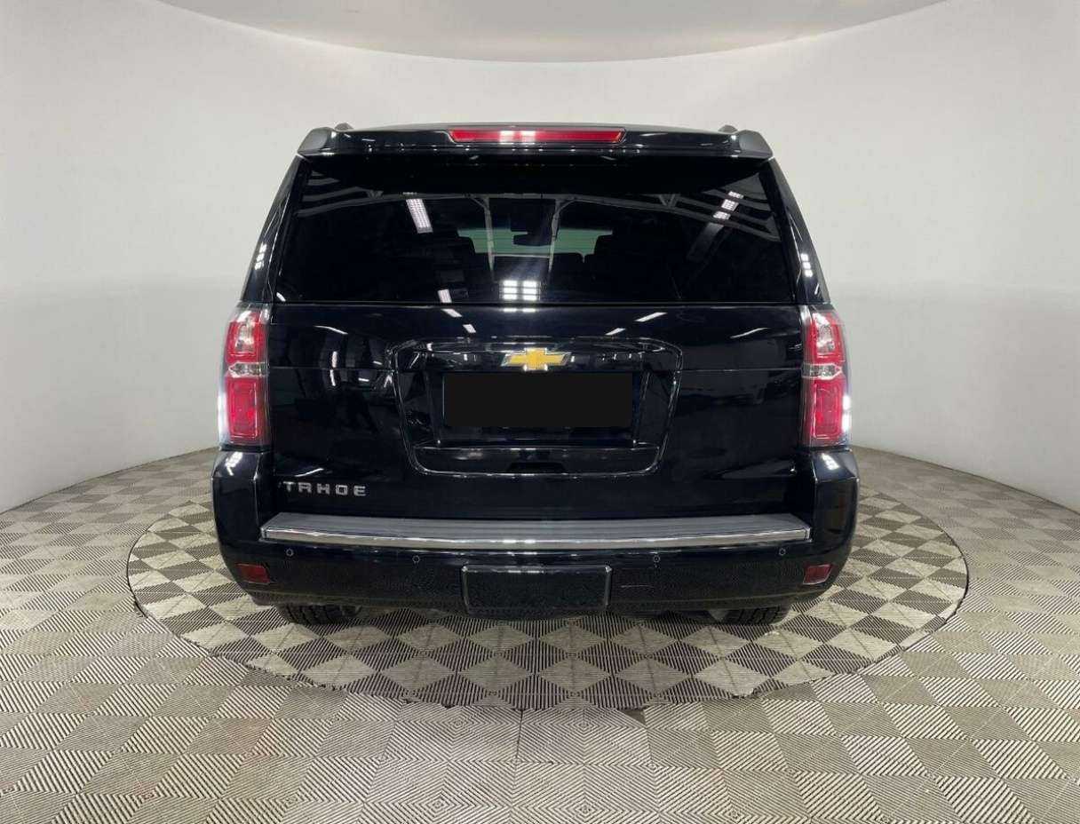 Б/У Шевроле Тахо 2017 года. Фото: #2