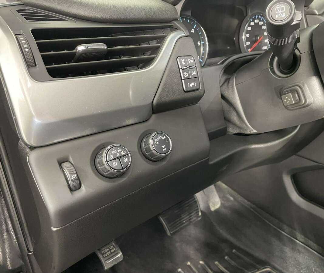 Б/У Шевроле Тахо 2017 года. Фото: #8