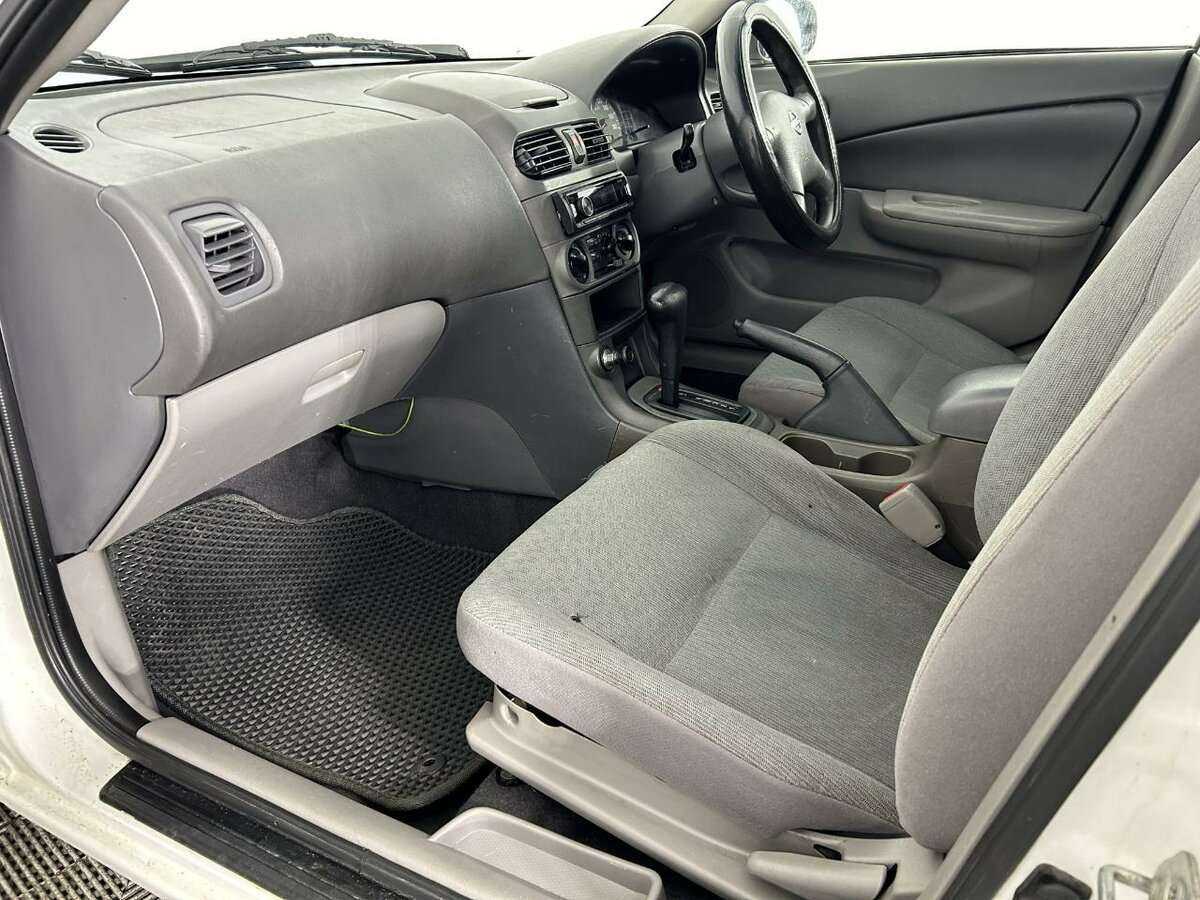 Б/У Ниссан Санни 2004 года. Фото: #13