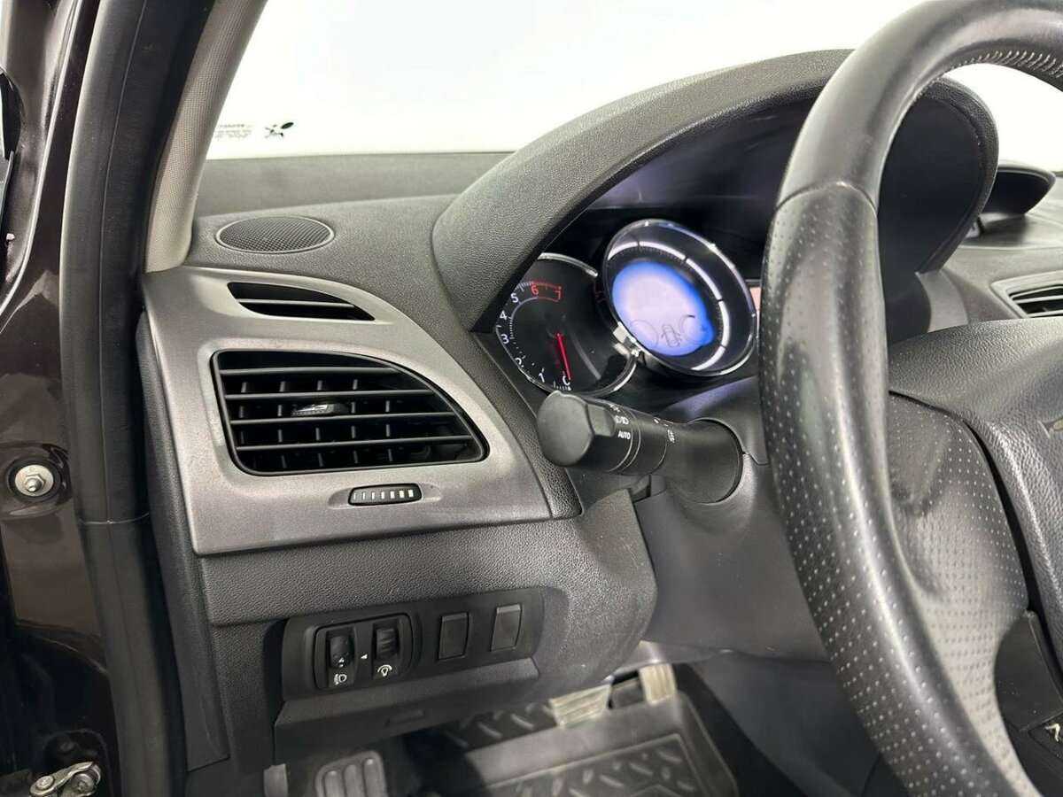 Б/У Рено Флюенс 2014 года. Фото: #8