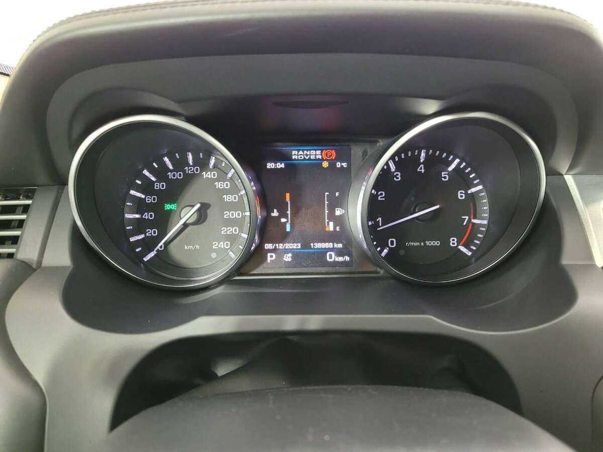 Б/У Лэнд Ровер Рэнж Ровер Эвок 2011 года. Фото: #10