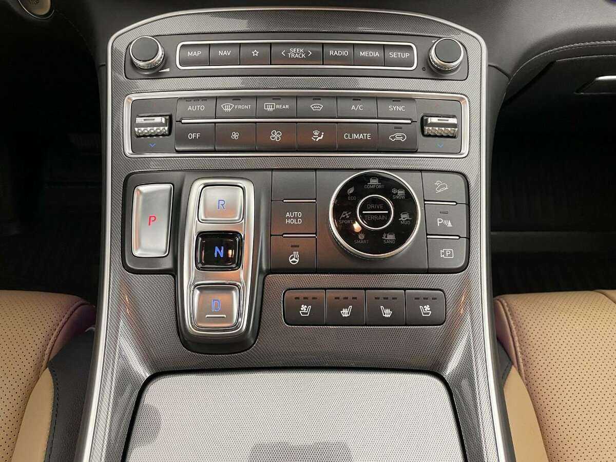 Б/У Хендай Санта Фе 2022 года. Фото: #12