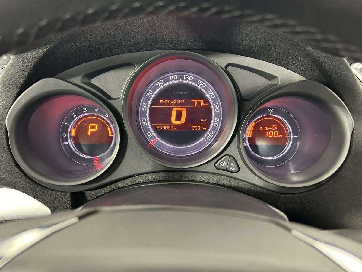 Б/У Ситроен Ц4 2013 года. Фото: #9